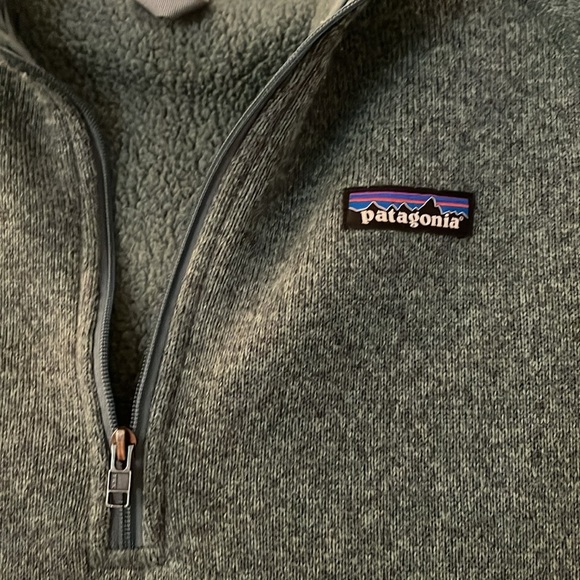 Patagonia Gray Quarter-Zip Fleece Pullover, size Medium - Picture 3 of 7